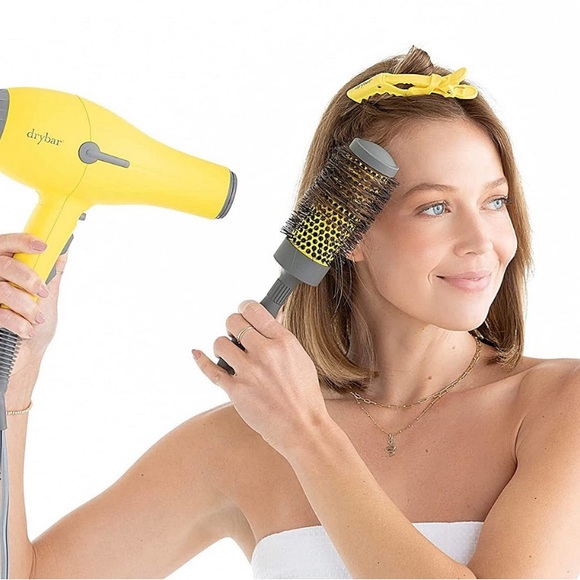 drybar Half Pint Small Round Ceramic Brush - Picture 3 of 15